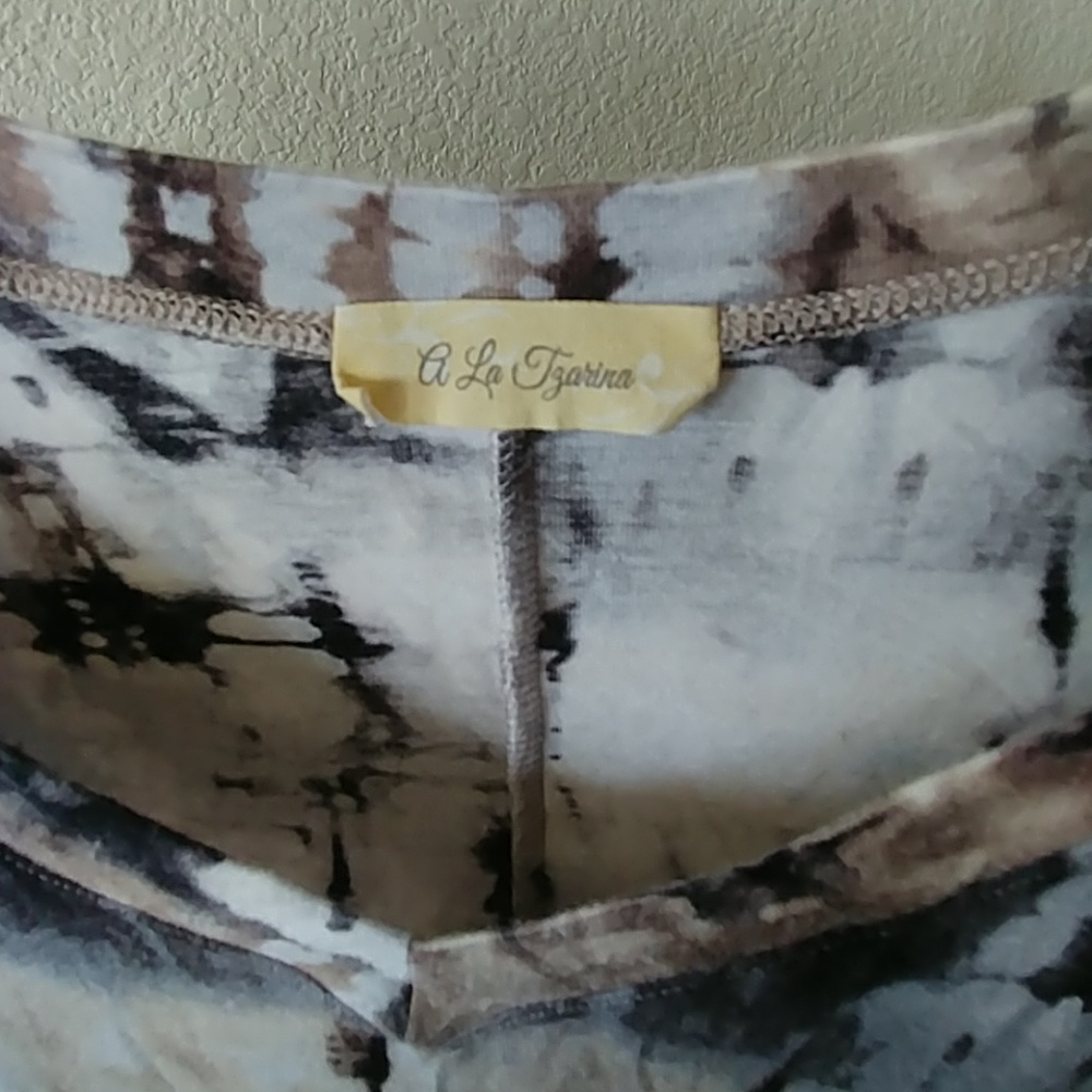 Black and brown tie die shirt XL - Picture 2 of 2